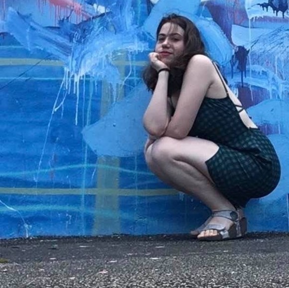 Meet your Posher, Maxine - Picture 1 of 1